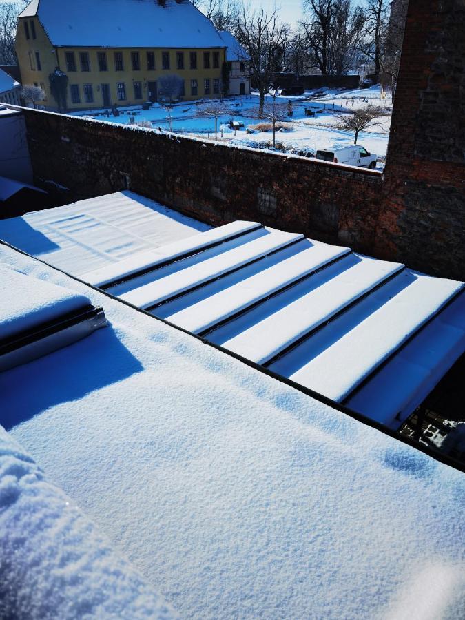 Gemutliche Dachwohnung Mit Kleiner Oder Grosser Dachterrasse Nebeneinander Wolmirstedt Zewnętrze zdjęcie